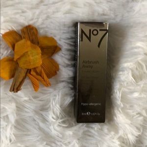 New with tags #7 Airbrush Away Foundation Chestnut